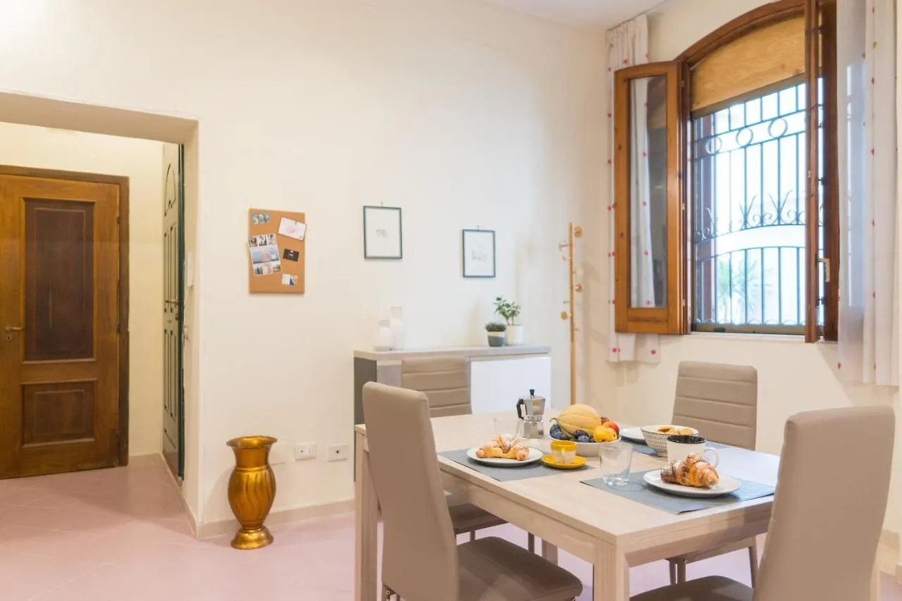 La Casa Di Apollo - Ortigia Charming Studio Syrakus 0*,